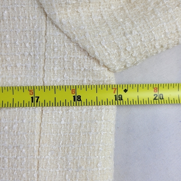 Talbots Blazer Size 8 Cream Wool Blend Nubby Pockets 3/4 Sleeve 6 Button Lined - Picture 9 of 11